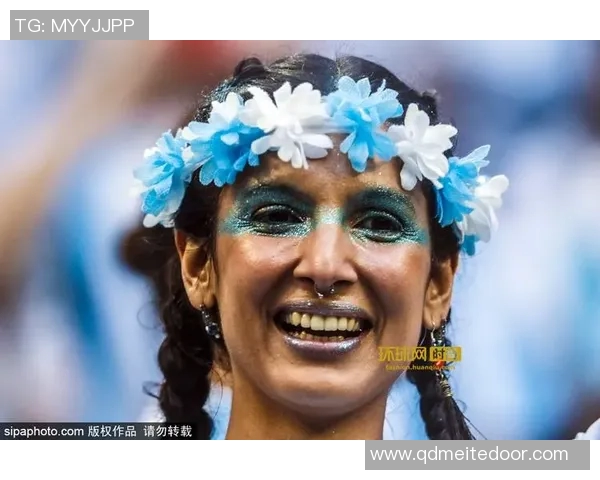 足球明星与中国美女的浪漫故事揭示了跨国爱情的魅力与挑战